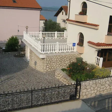 Matej Apartment *