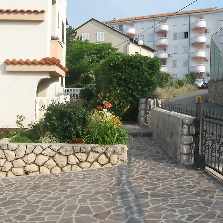 Matej Apartment *