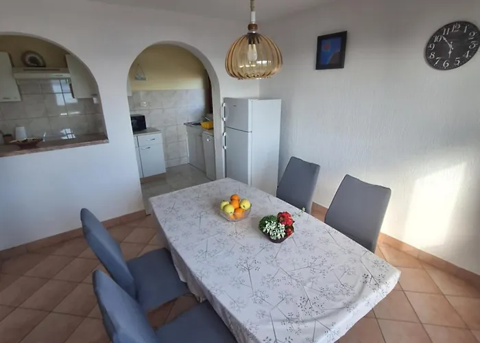 公寓 Matej 茨里克韦尼察