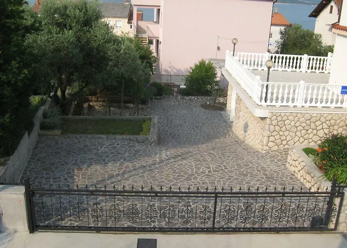 Matej 公寓 茨里克韦尼察